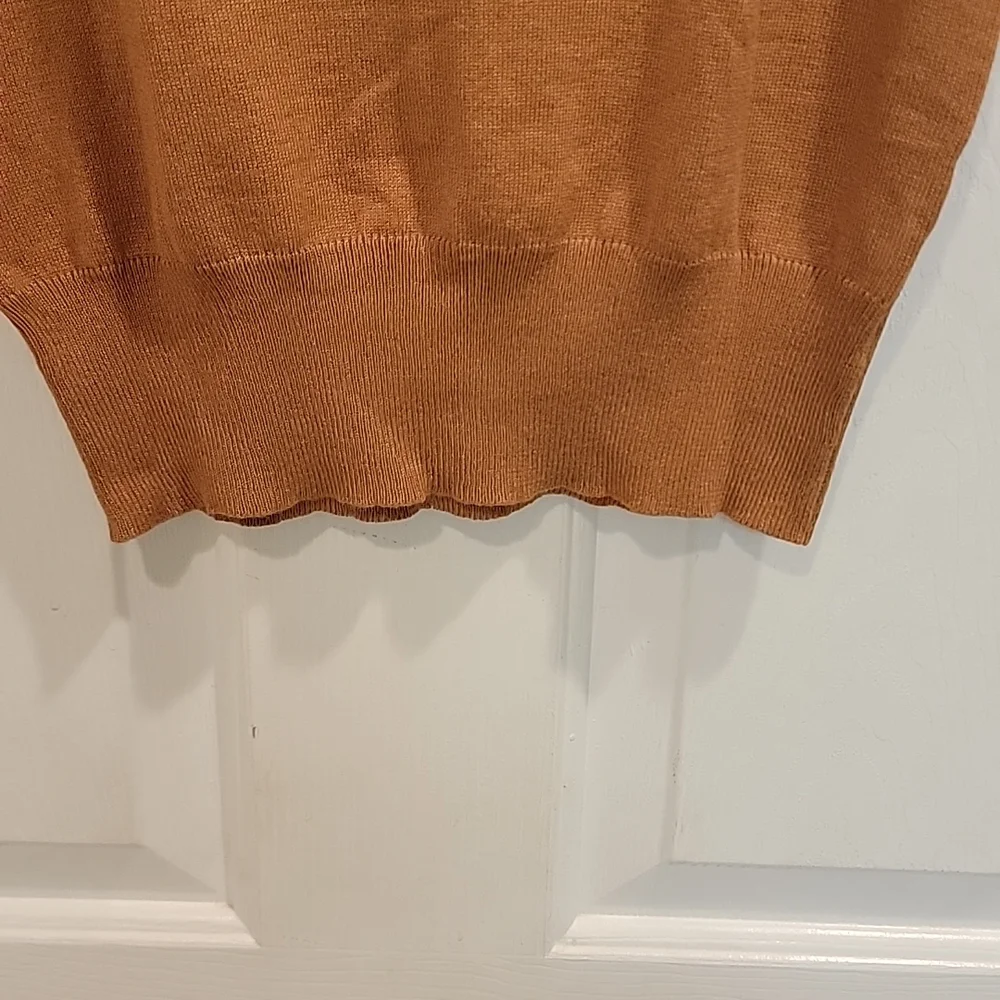YeMak Sweater - Picture 3 of 6